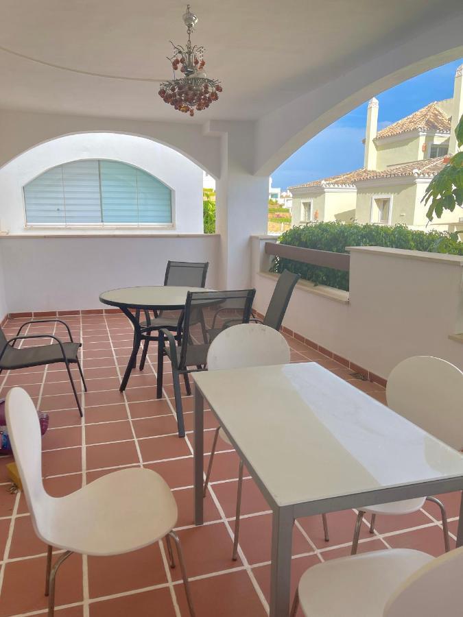 Apartamento Aloha 28 Marbella Bagian luar foto