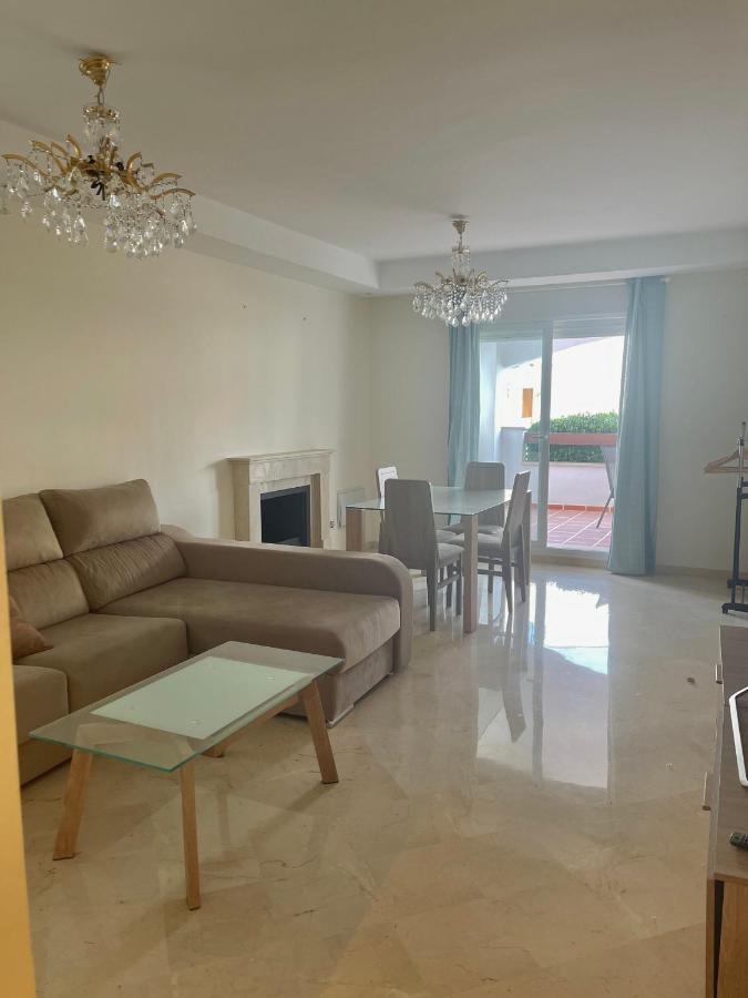 Apartamento Aloha 28 Marbella Bagian luar foto